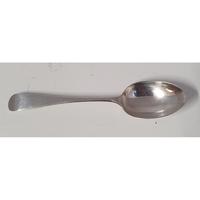 Pair of Victorian Scottish Silver Dessert Spoons (3 of 4) Pair of Victorian Scottish Silver Dessert Spoons (3 of 4)
