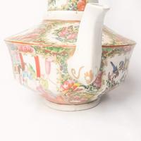 19th Century Cantonese Femille Rose Large Tea Pot (8 of 12) 19th Century Cantonese Femille Rose Large Tea Pot (8 of 12)