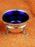 Pair of Sterling Silver Hallmarked Salt Cellar Pot with Blue Glass Liner (9 of 10) Pair of Sterling Silver Hallmarked Salt Cellar Pot with Blue Glass Liner (9 of 10)