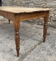 Large Antique Pine Farmhouse Table on Turned Legs (11 of 19) Large Antique Pine Farmhouse Table on Turned Legs (11 of 19)