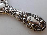 Edwardian Two Sided Solid 1902 Hallmarked Silver Hand Mirror (4 of 6) Edwardian Two Sided Solid 1902 Hallmarked Silver Hand Mirror (4 of 6)