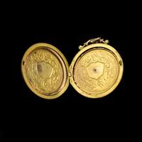 Antique Edwardian Engraved Fancy Round Rolled Gold Photo Locket Pendant (7 of 7) Antique Edwardian Engraved Fancy Round Rolled Gold Photo Locket Pendant (7 of 7)