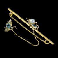 Antique Victorian Aquamarine Pearl Spider & Fly Brooch 9ct Gold c. 1900 (2 of 4) Antique Victorian Aquamarine Pearl Spider & Fly Brooch 9ct Gold c. 1900 (2 of 4)