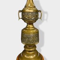 Large Pair of Chinese Style Brass Lamps (10 of 14) Large Pair of Chinese Style Brass Lamps (10 of 14)