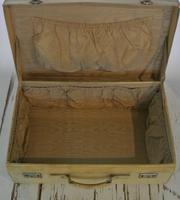 Handmade 1930's Vanity Case/Hat box in vellum leather. (3 of 6) Handmade 1930's Vanity Case/Hat box in vellum leather. (3 of 6)