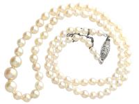 Single Strand Natural Pearl Necklace with 0.30ct Diamond Set Clasp c.1930 (4 of 12) Single Strand Natural Pearl Necklace with 0.30ct Diamond Set Clasp c.1930 (4 of 12)