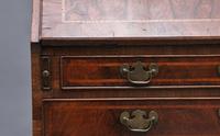 18th Century walnut & feather banded bureau (13 of 17) 18th Century walnut & feather banded bureau (13 of 17)
