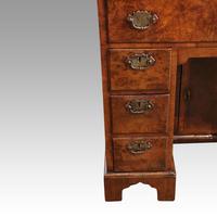 George III Walnut Kneehole Desk (8 of 12) George III Walnut Kneehole Desk (8 of 12)