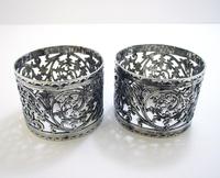 Pair of Antique English Victorian Style Solid Sterling Silver Serviette Napkin Rings. Cased / Original Box (5 of 7) Pair of Antique English Victorian Style Solid Sterling Silver Serviette Napkin Rings. Cased / Original Box (5 of 7)