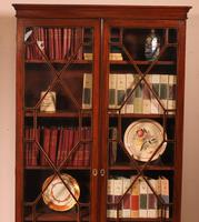 Georgian Glassed Bookcase in Mahogany & Inlays - 18th Century English (4 of 14) Georgian Glassed Bookcase in Mahogany & Inlays - 18th Century English (4 of 14)