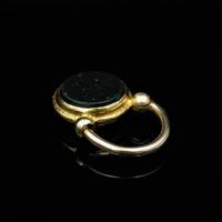 Antique Bloodstone Agate Yellow Gold Cased Padlock (3 of 4) Antique Bloodstone Agate Yellow Gold Cased Padlock (3 of 4)