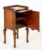 Walnut Queen Anne Style Bedside Cabinet c.1920 (12 of 14) Walnut Queen Anne Style Bedside Cabinet c.1920 (12 of 14)