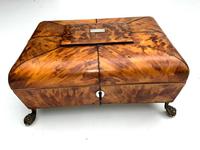 Regency Blonde Tortoise Shell Ladies Table Top Sewing Box (1 of 9)