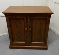 Sturdy 19th Century Pitch Pine 2 Door Cupboard (2 of 8) Sturdy 19th Century Pitch Pine 2 Door Cupboard (2 of 8)