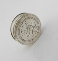 Beautiful Small Round George III Silver Patch Box Joseph Taylor Birmingham c1805 (4 of 7) Beautiful Small Round George III Silver Patch Box Joseph Taylor Birmingham c1805 (4 of 7)