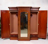 Triple Breakfront Wardrobe Mirrored Mahogany 19th Century (5 of 13) Triple Breakfront Wardrobe Mirrored Mahogany 19th Century (5 of 13)
