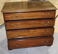 1830's Small Georgian 4 Drawer Chest on Bracket Feet (2 of 4) 1830's Small Georgian 4 Drawer Chest on Bracket Feet (2 of 4)
