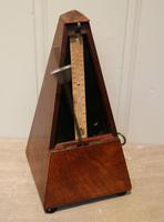Walnut Metronome (6 of 8) Walnut Metronome (6 of 8)