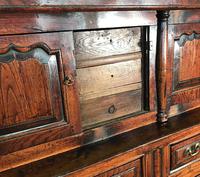 Stunning Period Welsh Oak Cwpwrdd Deuddarn c1720 (17 of 24) Stunning Period Welsh Oak Cwpwrdd Deuddarn c1720 (17 of 24)