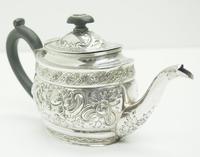 Antique Solid Silver Tea Pot Early Victorian Silver c.1849 (5 of 7) Antique Solid Silver Tea Pot Early Victorian Silver c.1849 (5 of 7)