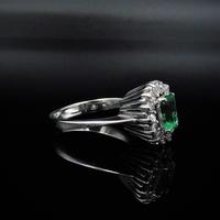 Vintage Emerald & Diamond 18ct White Gold Oblong Cluster Ring (5 of 6) Vintage Emerald & Diamond 18ct White Gold Oblong Cluster Ring (5 of 6)