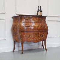 Beautiful Bombe Shaped Italian Commode c.1920 (9 of 9) Beautiful Bombe Shaped Italian Commode c.1920 (9 of 9)