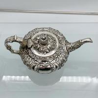 Antique George IV Sterling Silver Teapot London 1824 John Craddock & William Reid (6 of 11) Antique George IV Sterling Silver Teapot London 1824 John Craddock & William Reid (6 of 11)