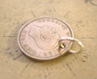 Vintage Pocket Watch Chain Fob 1951 Lucky Silver Sixpence Old 6d Coin Fob (4 of 8) Vintage Pocket Watch Chain Fob 1951 Lucky Silver Sixpence Old 6d Coin Fob (4 of 8)