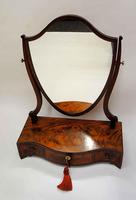 George III Mahogany Serpentine fronted, shield dressing table mirror (15 of 16) George III Mahogany Serpentine fronted, shield dressing table mirror (15 of 16)