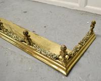 Superb Quality 19th Century Heavy Brass Fender (4 of 5) Superb Quality 19th Century Heavy Brass Fender (4 of 5)