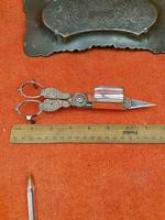 Antique Silver Plated Candle Snuffer & Tray c.1840 (9 of 12) Antique Silver Plated Candle Snuffer & Tray c.1840 (9 of 12)