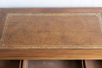 Ladies Kneehole Writing Desk in Mahogany (5 of 6) Ladies Kneehole Writing Desk in Mahogany (5 of 6)