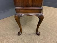 Serpentine Fronted Burr Walnut Cupboard (8 of 11) Serpentine Fronted Burr Walnut Cupboard (8 of 11)