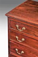 George III Period Mahogany Chest of Drawers with Dressing Slide (2 of 4) George III Period Mahogany Chest of Drawers with Dressing Slide (2 of 4)