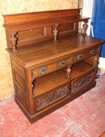 1920s Arts & Craft Style Carved Oak Sideboard with Back (4 of 9) 1920s Arts & Craft Style Carved Oak Sideboard with Back (4 of 9)
