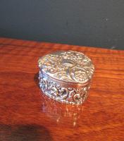 Antique Silver Heart Shaped Trinket Box (7 of 7) Antique Silver Heart Shaped Trinket Box (7 of 7)