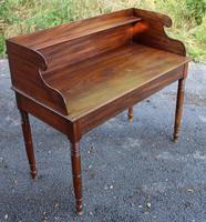 1830's Mahogany Washstand with Small Shelf (2 of 3) 1830's Mahogany Washstand with Small Shelf (2 of 3)