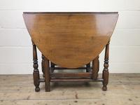 Early 20th Century Oak Gateleg Table (2 of 9) Early 20th Century Oak Gateleg Table (2 of 9)