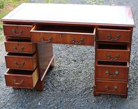 1960s Yew Wood Pedestal Desk with Green Leather Top (2 of 5) 1960s Yew Wood Pedestal Desk with Green Leather Top (2 of 5)