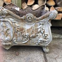 Late 19th Century Garden Planter (8 of 11) Late 19th Century Garden Planter (8 of 11)