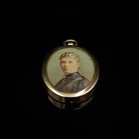 Antique Edwardian Large Oval Portrait Rolled Gold Picture Locket Pendant (3 of 10) Antique Edwardian Large Oval Portrait Rolled Gold Picture Locket Pendant (3 of 10)
