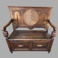 A Quality c.1910 Oak Settle/Hall Bench