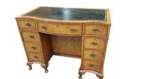 Serpentine Fronted Walnut Kneehole Writing Desk (3 of 12) Serpentine Fronted Walnut Kneehole Writing Desk (3 of 12)