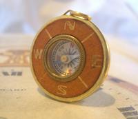 Vintage Pocket Watch Chain Compass Fob 1950s Tan Leather & Gilt Drum Case Fob FWO (2 of 9) Vintage Pocket Watch Chain Compass Fob 1950s Tan Leather & Gilt Drum Case Fob FWO (2 of 9)