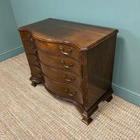 Victorian Mahogany Serpentine Front Antique Chest of Drawers (3 of 6) Victorian Mahogany Serpentine Front Antique Chest of Drawers (3 of 6)
