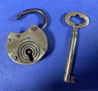 Victorian Brass Working Padlock & Original Key c.1880 (6 of 6) Victorian Brass Working Padlock & Original Key c.1880 (6 of 6)