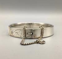 Vintage Silver Bangle London 1984 (6 of 9) Vintage Silver Bangle London 1984 (6 of 9)