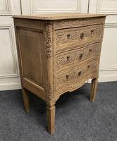French Bleached Oak Chest of Drawers (4 of 12) French Bleached Oak Chest of Drawers (4 of 12)