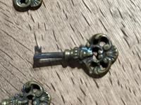 Item Additional Image