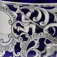 Large Victorian Irish Silver Dish 'Potato' Ring Wakely & Wheeler Wild Animals (9 of 18) Large Victorian Irish Silver Dish 'Potato' Ring Wakely & Wheeler Wild Animals (9 of 18)